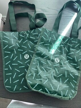 Lululemon Green and Cream Logo Tote Bags - Set of 3
